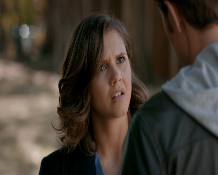 VampireDiaries-dot-nl_VVampireDiaries-dot-nl_VampireDiaries-8x08WeHaveHistoryTogether1597.jpg