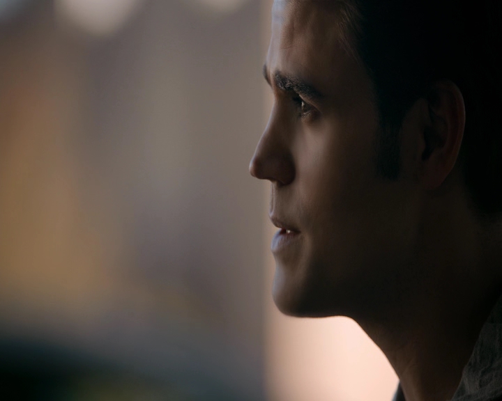 VampireDiaries-dot-nl_VVampireDiaries-dot-nl_VampireDiaries-8x08WeHaveHistoryTogether1620.jpg