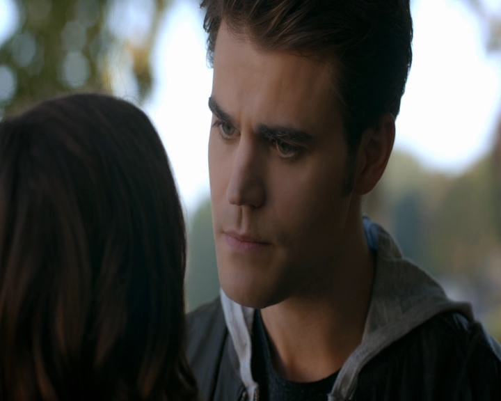 VampireDiaries-dot-nl_VVampireDiaries-dot-nl_VampireDiaries-8x08WeHaveHistoryTogether1634.jpg