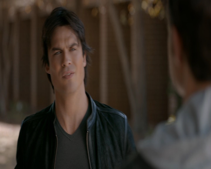 VampireDiaries-dot-nl_VVampireDiaries-dot-nl_VampireDiaries-8x08WeHaveHistoryTogether1637.jpg