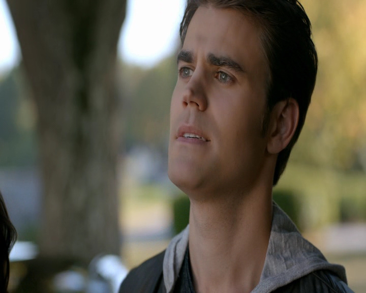 VampireDiaries-dot-nl_VVampireDiaries-dot-nl_VampireDiaries-8x08WeHaveHistoryTogether1643.jpg