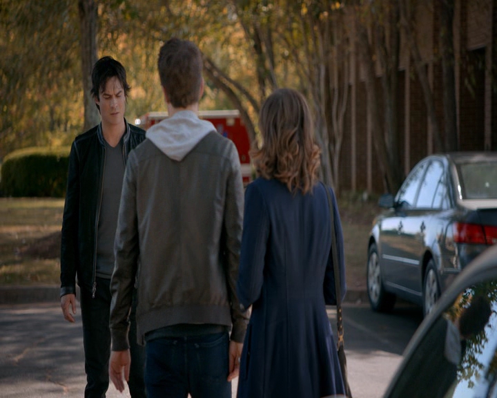 VampireDiaries-dot-nl_VVampireDiaries-dot-nl_VampireDiaries-8x08WeHaveHistoryTogether1644.jpg