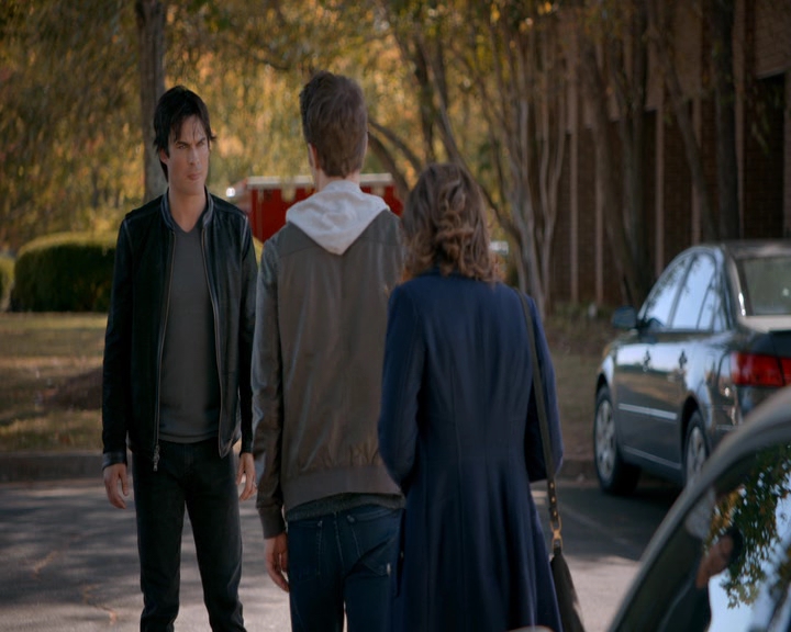 VampireDiaries-dot-nl_VVampireDiaries-dot-nl_VampireDiaries-8x08WeHaveHistoryTogether1645.jpg