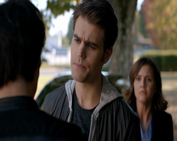 VampireDiaries-dot-nl_VVampireDiaries-dot-nl_VampireDiaries-8x08WeHaveHistoryTogether1647.jpg