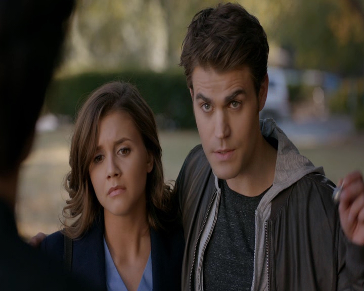 VampireDiaries-dot-nl_VVampireDiaries-dot-nl_VampireDiaries-8x08WeHaveHistoryTogether1687.jpg