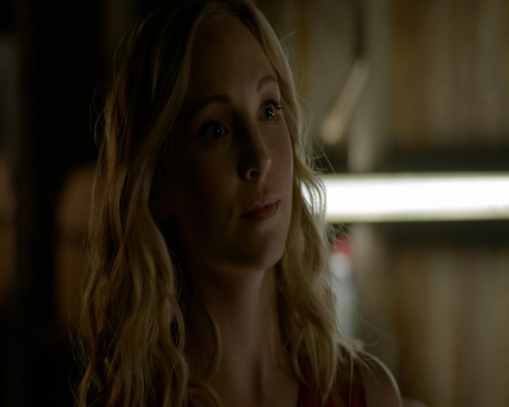 VampireDiaries-dot-nl_VVampireDiaries-dot-nl_VampireDiaries-8x08WeHaveHistoryTogether1812.jpg