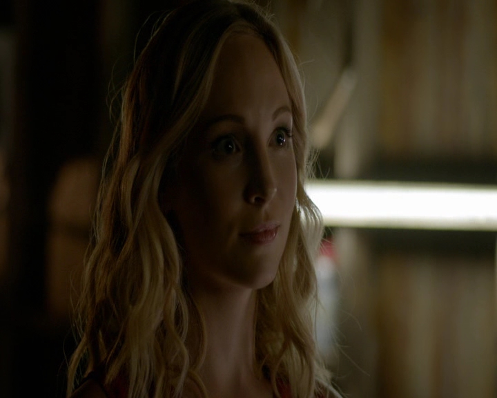 VampireDiaries-dot-nl_VVampireDiaries-dot-nl_VampireDiaries-8x08WeHaveHistoryTogether1813.jpg