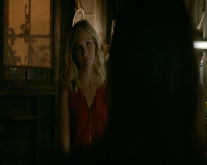 VampireDiaries-dot-nl_VVampireDiaries-dot-nl_VampireDiaries-8x08WeHaveHistoryTogether1816.jpg