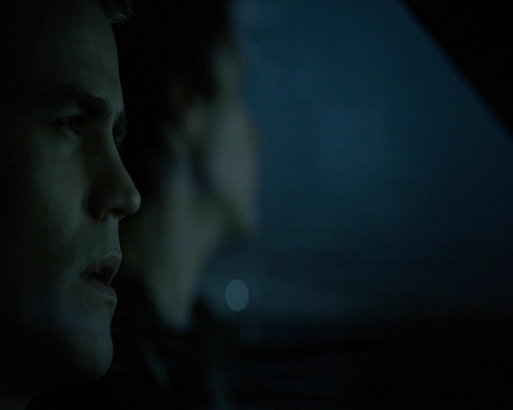 VampireDiaries-dot-nl_VVampireDiaries-dot-nl_VampireDiaries-8x08WeHaveHistoryTogether1891.jpg