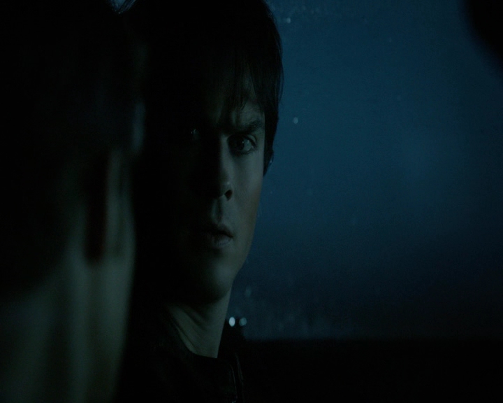 VampireDiaries-dot-nl_VVampireDiaries-dot-nl_VampireDiaries-8x08WeHaveHistoryTogether1912.jpg