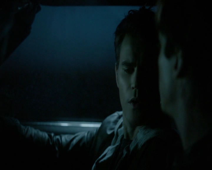 VampireDiaries-dot-nl_VVampireDiaries-dot-nl_VampireDiaries-8x08WeHaveHistoryTogether1913.jpg