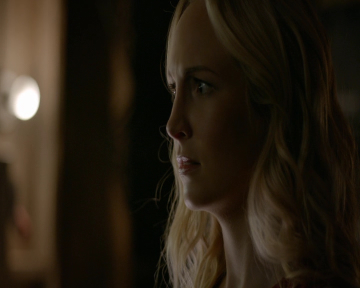 VampireDiaries-dot-nl_VVampireDiaries-dot-nl_VampireDiaries-8x08WeHaveHistoryTogether2072.jpg