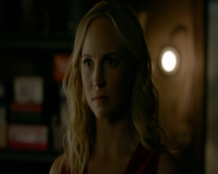 VampireDiaries-dot-nl_VVampireDiaries-dot-nl_VampireDiaries-8x08WeHaveHistoryTogether2076.jpg