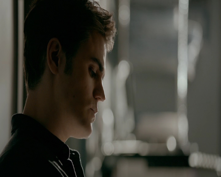 VampireDiaries-dot-nl_VVampireDiaries-dot-nl_VampireDiaries-8x08WeHaveHistoryTogether2179.jpg