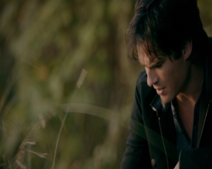 VampireDiaries-dot-nl_VVampireDiaries-dot-nl_VampireDiaries-8x08WeHaveHistoryTogether2203.jpg