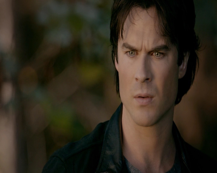 VampireDiaries-dot-nl_VVampireDiaries-dot-nl_VampireDiaries-8x08WeHaveHistoryTogether2221.jpg