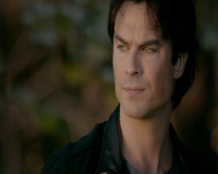 VampireDiaries-dot-nl_VVampireDiaries-dot-nl_VampireDiaries-8x08WeHaveHistoryTogether2224.jpg