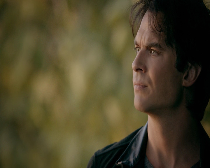 VampireDiaries-dot-nl_VVampireDiaries-dot-nl_VampireDiaries-8x08WeHaveHistoryTogether2234.jpg