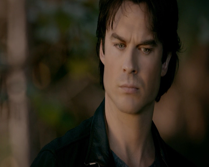 VampireDiaries-dot-nl_VVampireDiaries-dot-nl_VampireDiaries-8x08WeHaveHistoryTogether2270.jpg