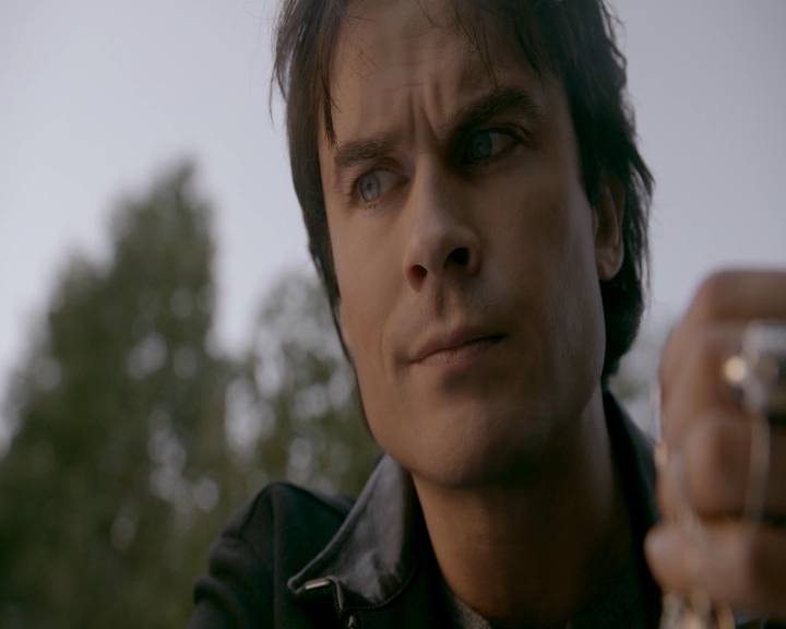 VampireDiaries-dot-nl_VVampireDiaries-dot-nl_VampireDiaries-8x08WeHaveHistoryTogether2329.jpg