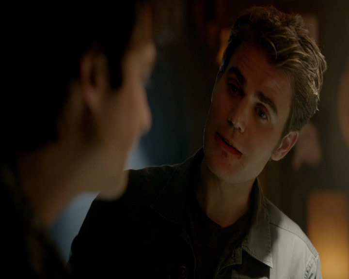 VampireDiaries-dot-nl_VampireDiaries-8x09TheSimpleIntimacyoftheNearTouch0041.jpg