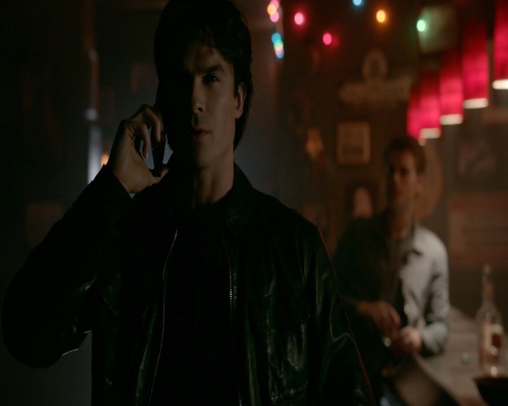 VampireDiaries-dot-nl_VampireDiaries-8x09TheSimpleIntimacyoftheNearTouch0055.jpg