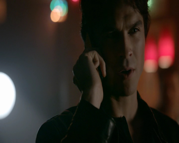 VampireDiaries-dot-nl_VampireDiaries-8x09TheSimpleIntimacyoftheNearTouch0060.jpg