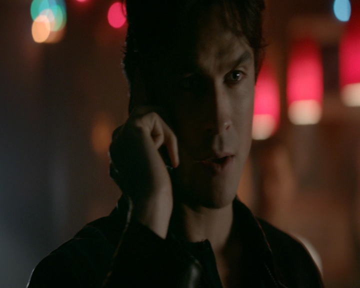 VampireDiaries-dot-nl_VampireDiaries-8x09TheSimpleIntimacyoftheNearTouch0062.jpg