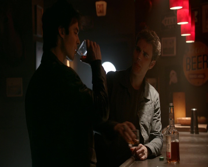 VampireDiaries-dot-nl_VampireDiaries-8x09TheSimpleIntimacyoftheNearTouch0100.jpg