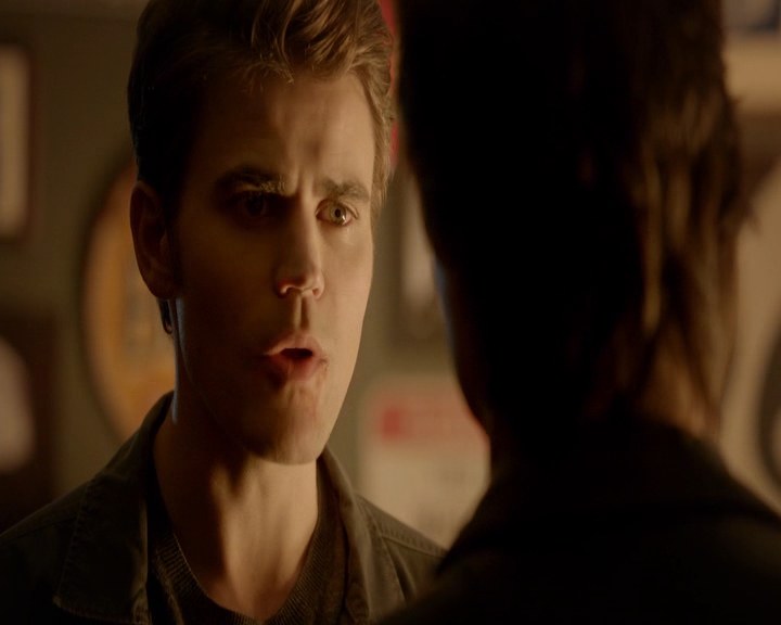 VampireDiaries-dot-nl_VampireDiaries-8x09TheSimpleIntimacyoftheNearTouch0126.jpg