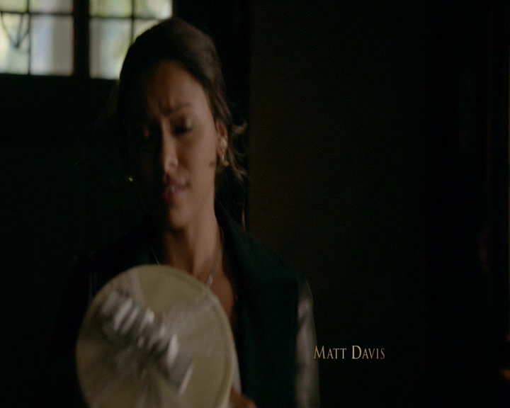 VampireDiaries-dot-nl_VampireDiaries-8x09TheSimpleIntimacyoftheNearTouch0147.jpg