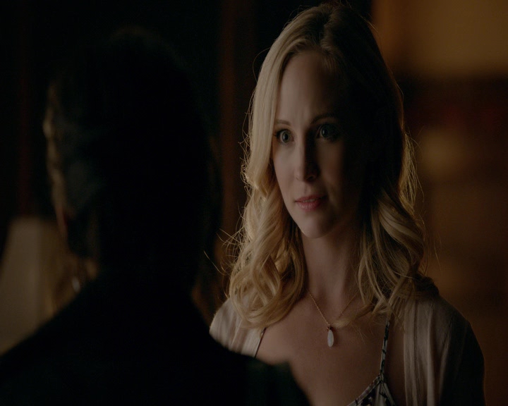 VampireDiaries-dot-nl_VampireDiaries-8x09TheSimpleIntimacyoftheNearTouch0152.jpg