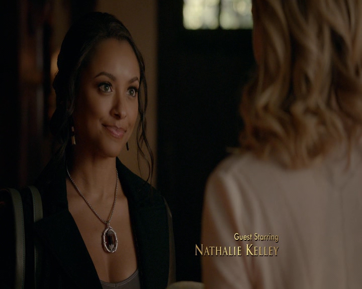 VampireDiaries-dot-nl_VampireDiaries-8x09TheSimpleIntimacyoftheNearTouch0154.jpg