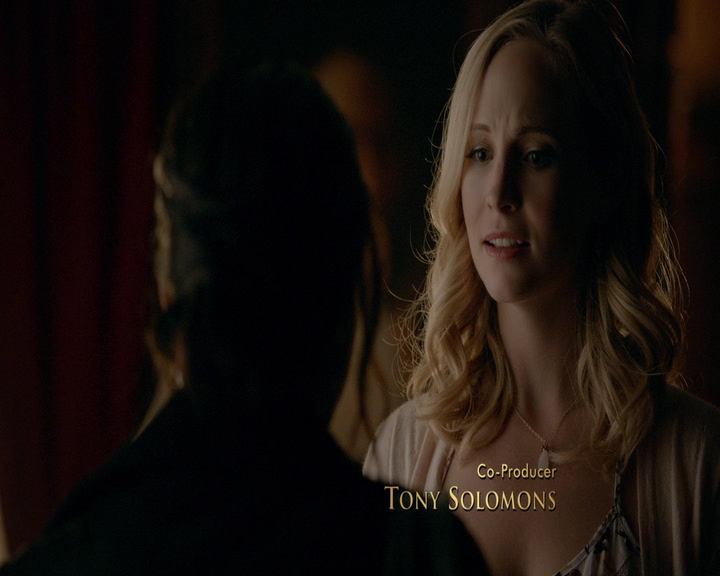 VampireDiaries-dot-nl_VampireDiaries-8x09TheSimpleIntimacyoftheNearTouch0166.jpg