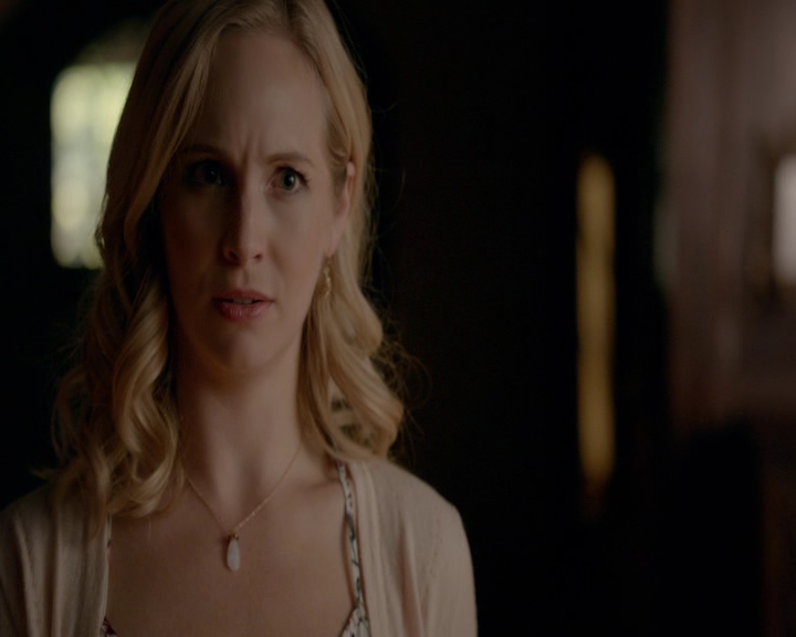 VampireDiaries-dot-nl_VampireDiaries-8x09TheSimpleIntimacyoftheNearTouch0183.jpg