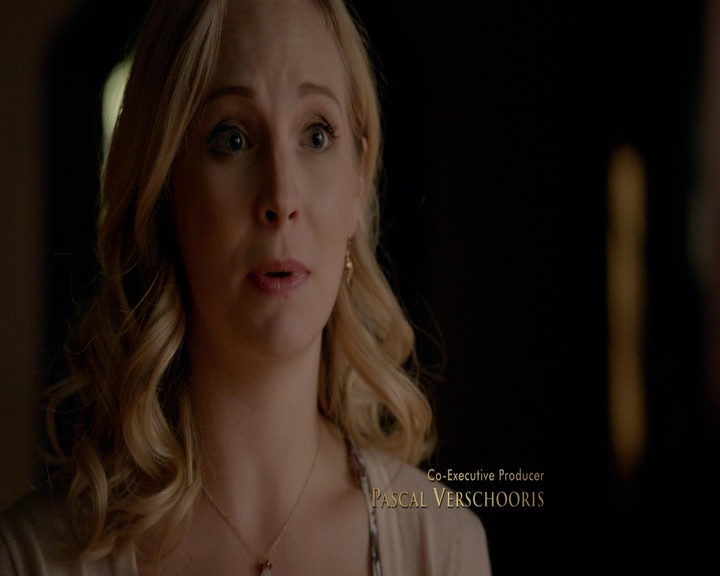 VampireDiaries-dot-nl_VampireDiaries-8x09TheSimpleIntimacyoftheNearTouch0191.jpg