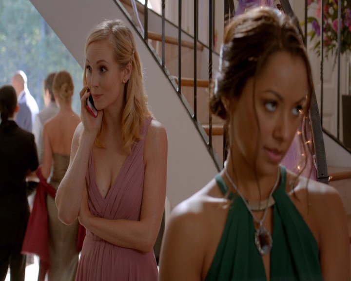 VampireDiaries-dot-nl_VampireDiaries-8x09TheSimpleIntimacyoftheNearTouch0314.jpg