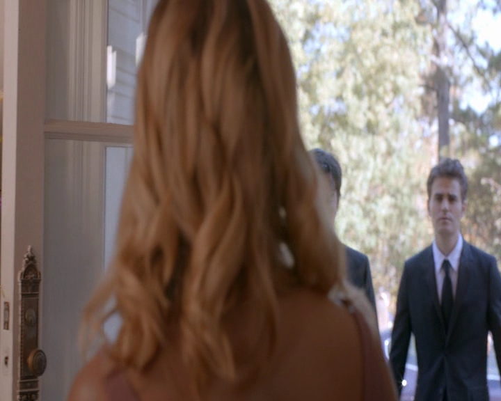 VampireDiaries-dot-nl_VampireDiaries-8x09TheSimpleIntimacyoftheNearTouch0347.jpg