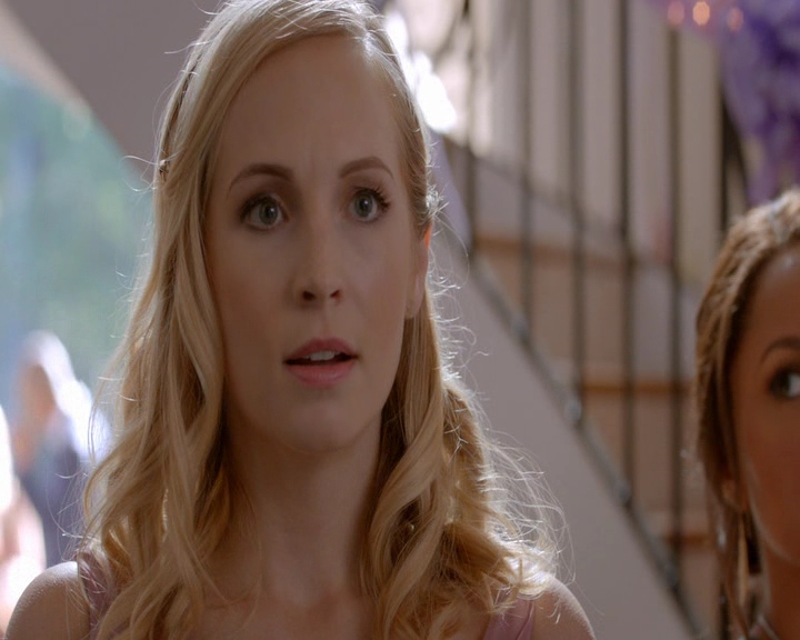 VampireDiaries-dot-nl_VampireDiaries-8x09TheSimpleIntimacyoftheNearTouch0351.jpg