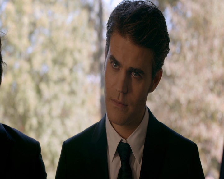 VampireDiaries-dot-nl_VampireDiaries-8x09TheSimpleIntimacyoftheNearTouch0352.jpg