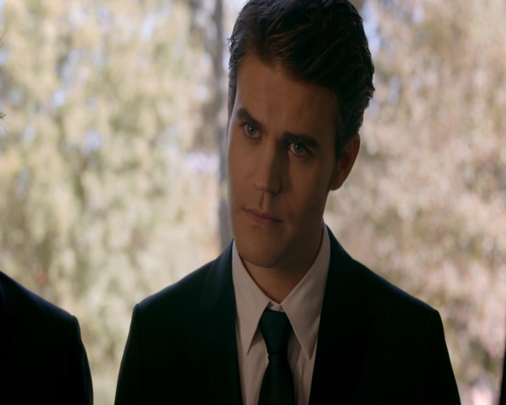 VampireDiaries-dot-nl_VampireDiaries-8x09TheSimpleIntimacyoftheNearTouch0353.jpg