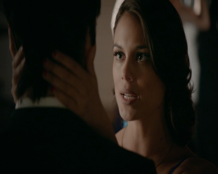 VampireDiaries-dot-nl_VampireDiaries-8x09TheSimpleIntimacyoftheNearTouch0419.jpg