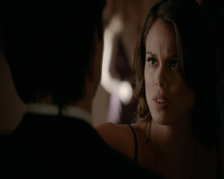 VampireDiaries-dot-nl_VampireDiaries-8x09TheSimpleIntimacyoftheNearTouch0448.jpg