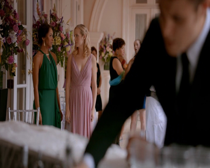 VampireDiaries-dot-nl_VampireDiaries-8x09TheSimpleIntimacyoftheNearTouch0464.jpg