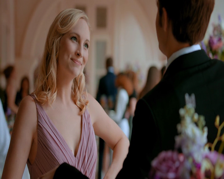 VampireDiaries-dot-nl_VampireDiaries-8x09TheSimpleIntimacyoftheNearTouch0473.jpg