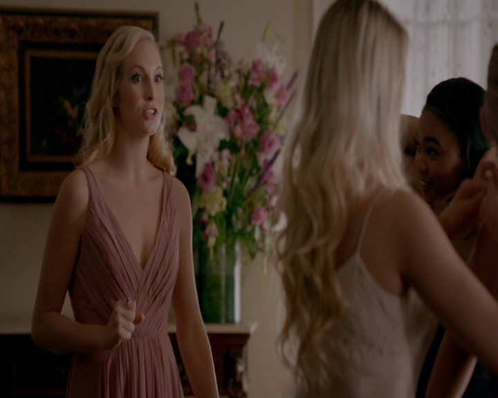 VampireDiaries-dot-nl_VampireDiaries-8x09TheSimpleIntimacyoftheNearTouch0612.jpg