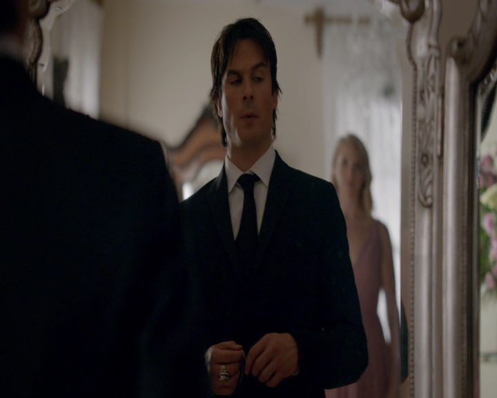 VampireDiaries-dot-nl_VampireDiaries-8x09TheSimpleIntimacyoftheNearTouch0627.jpg