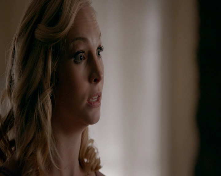 VampireDiaries-dot-nl_VampireDiaries-8x09TheSimpleIntimacyoftheNearTouch0642.jpg