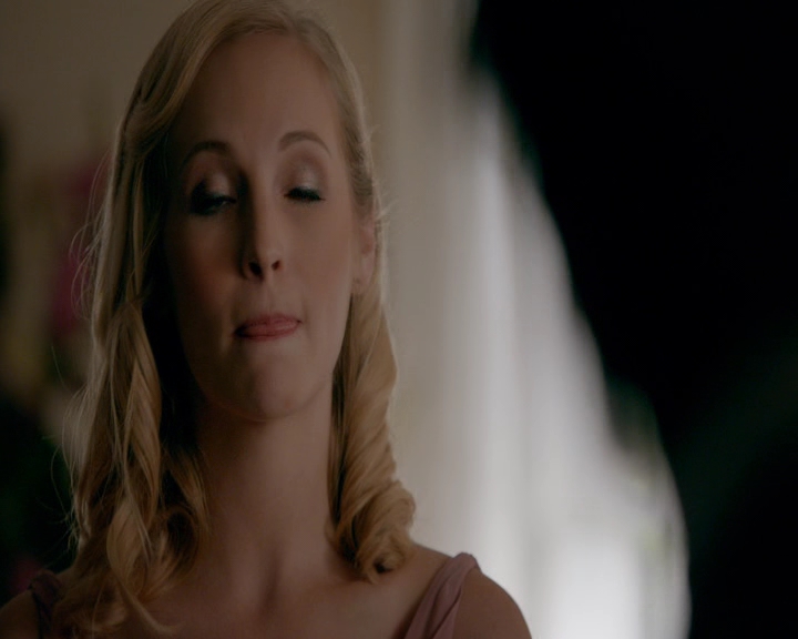 VampireDiaries-dot-nl_VampireDiaries-8x09TheSimpleIntimacyoftheNearTouch0657.jpg