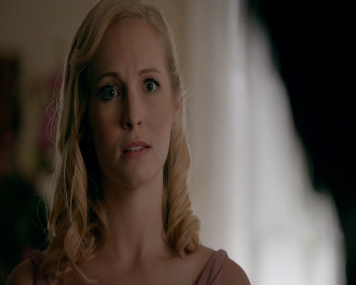 VampireDiaries-dot-nl_VampireDiaries-8x09TheSimpleIntimacyoftheNearTouch0661.jpg